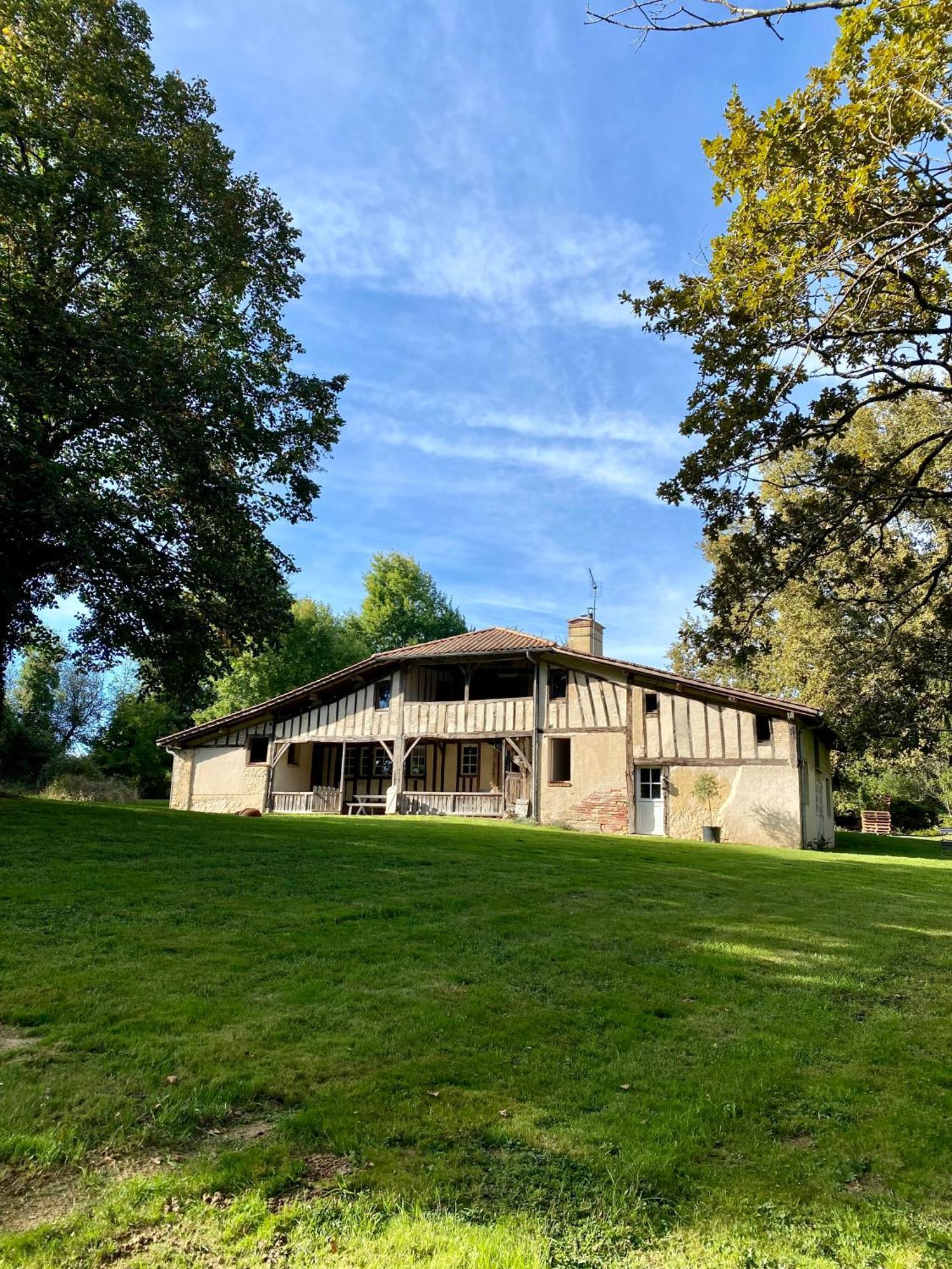 Bed and Breakfast Domaine Bourgade à Betbezer Extérieur photo